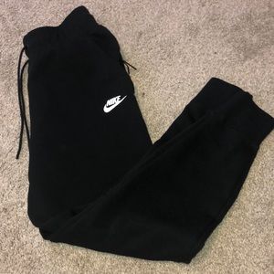New release Nike Sportswear Tech Fleece Sweatpants